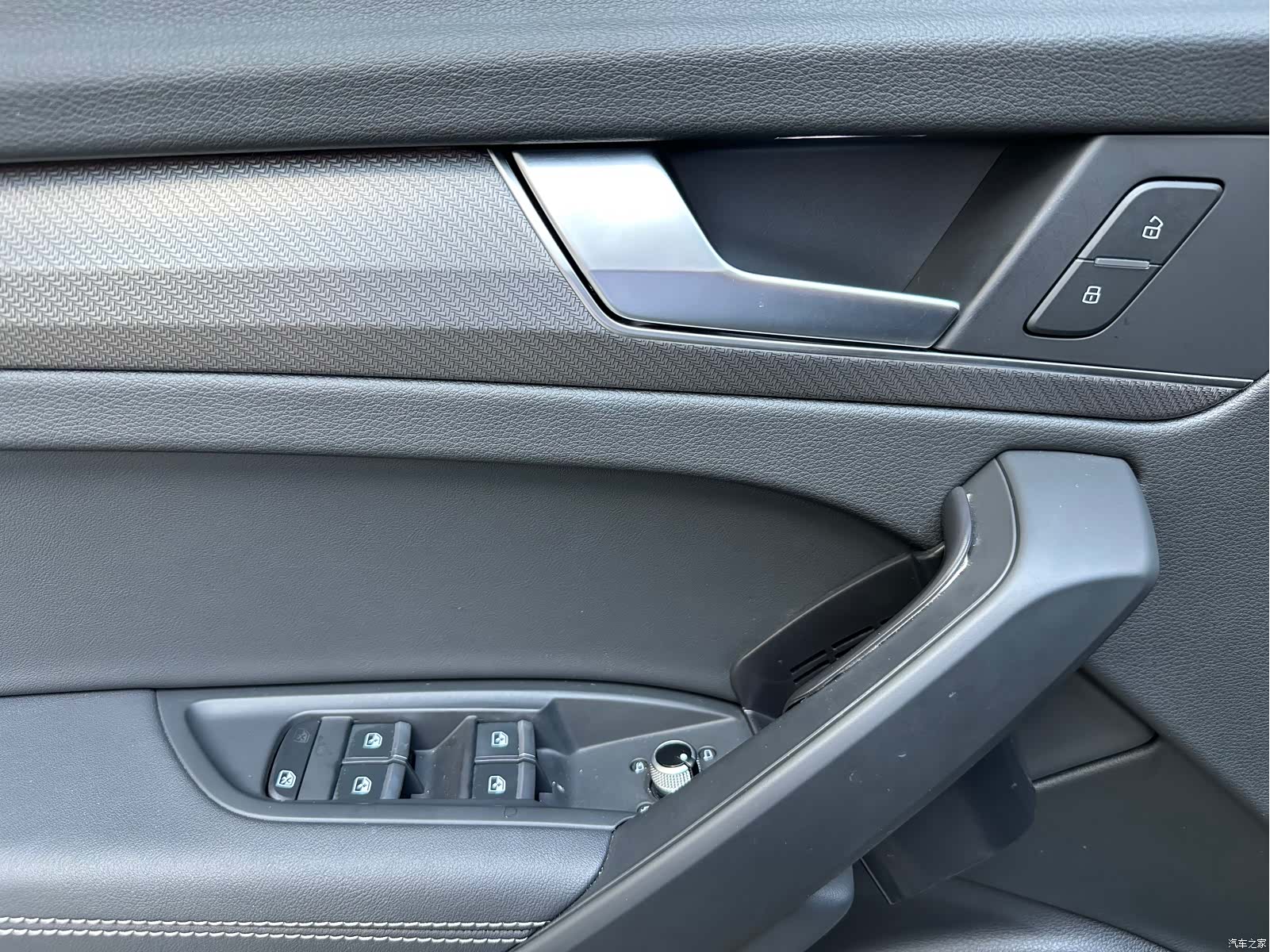Audi Q5L, 2022 6