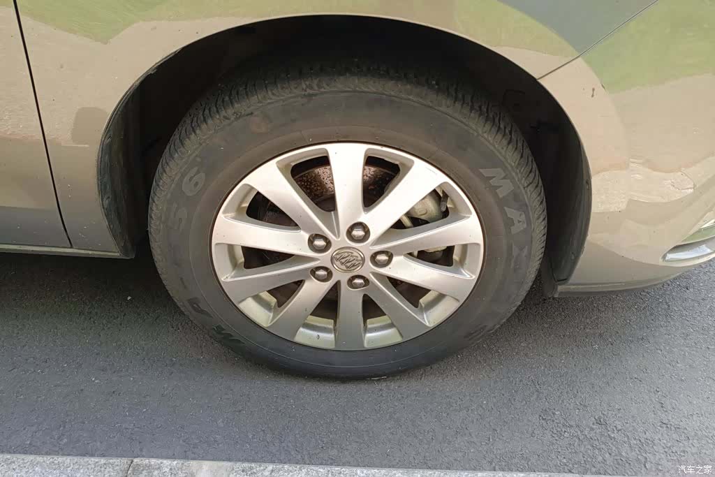 Buick GL8, 2019 6