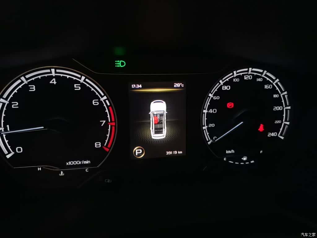 Geely X6, 2022 12