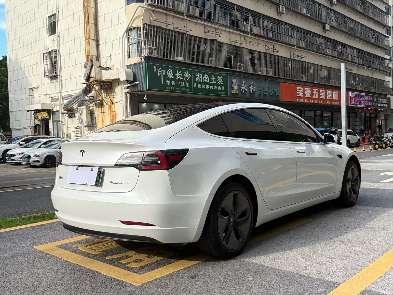 Tesla Model 3, 2020 16