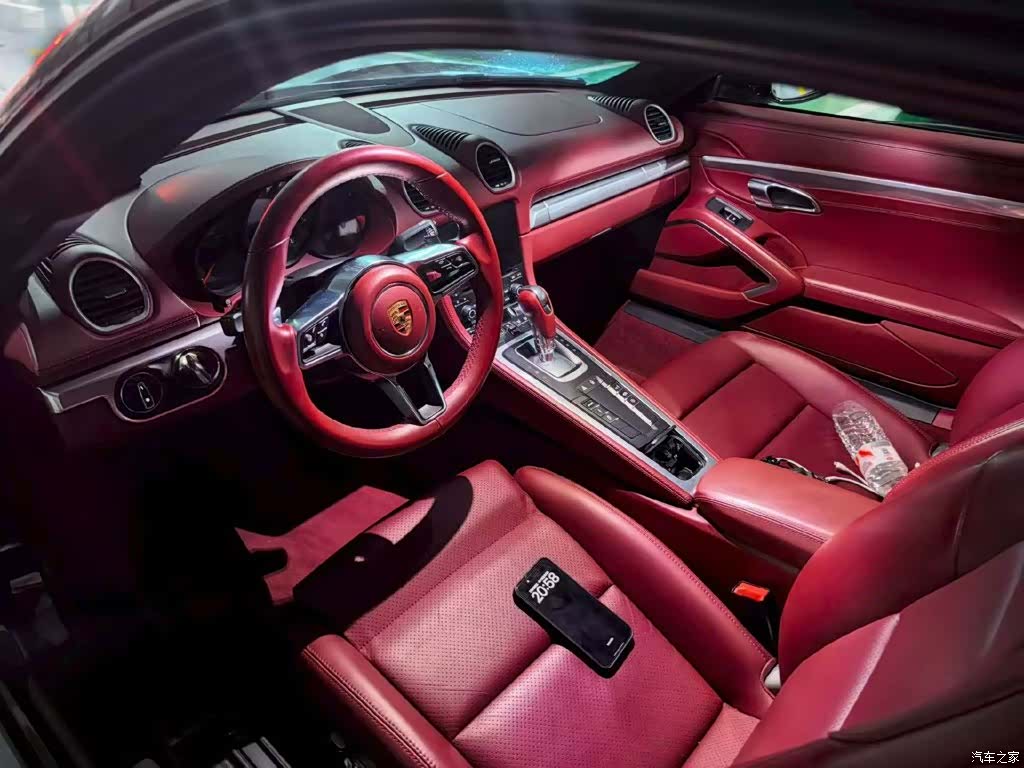 Porsche Cayman, 2019 6