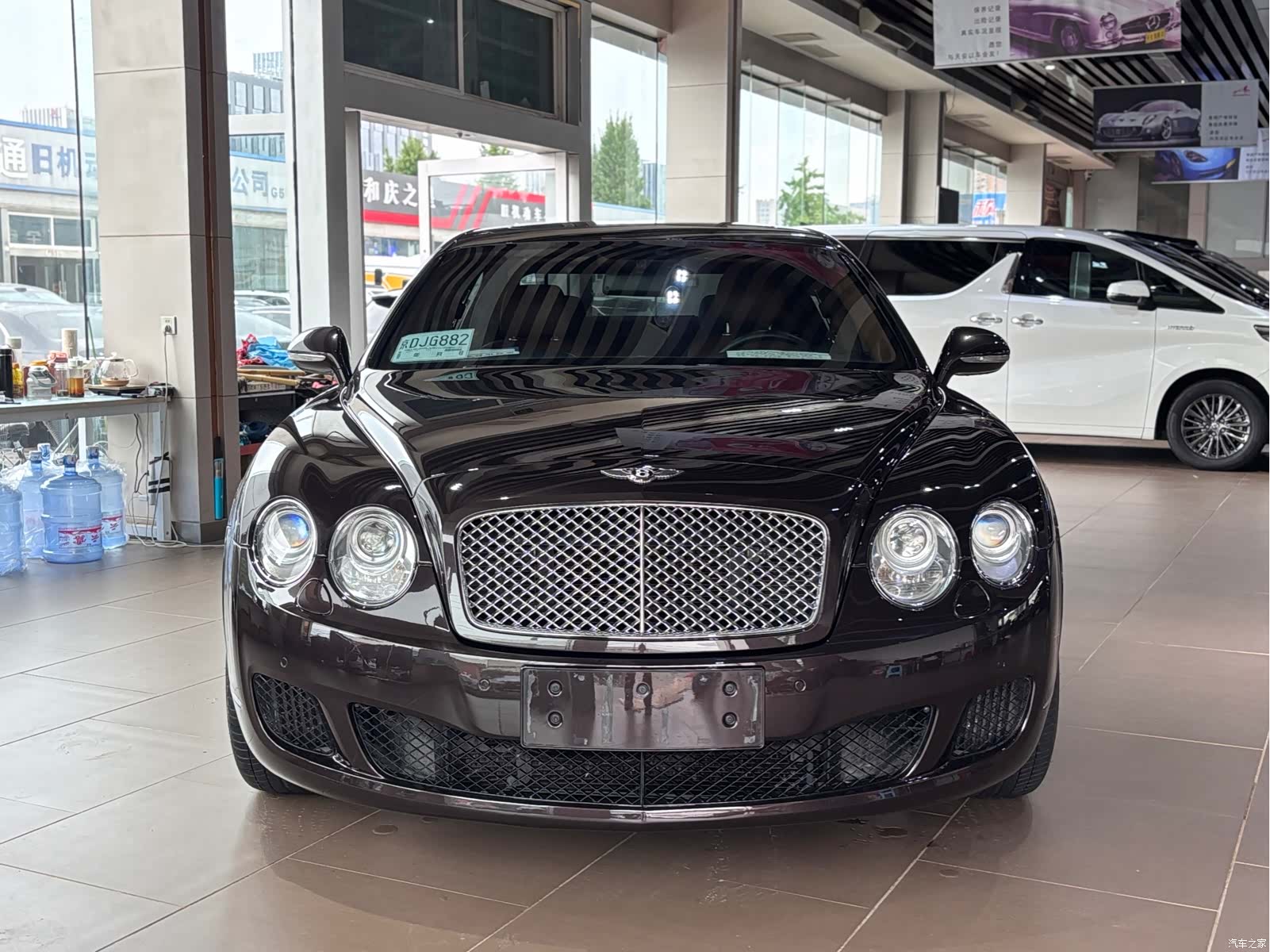 Bentley Flying Spur, 2010 2