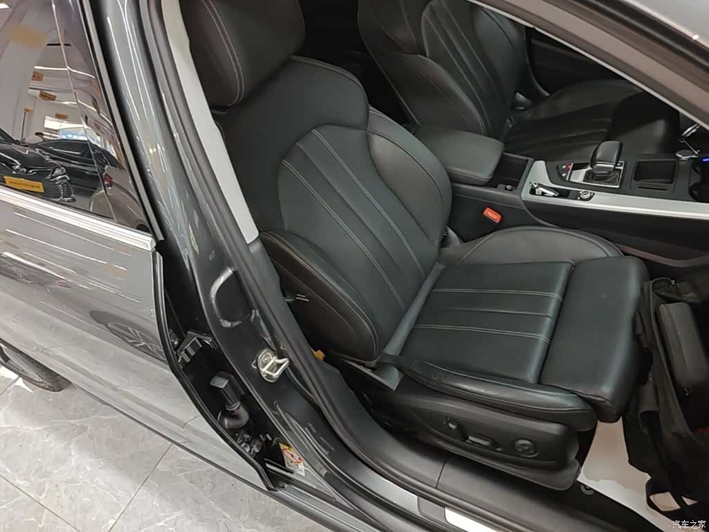 Audi A4L, 2021 25