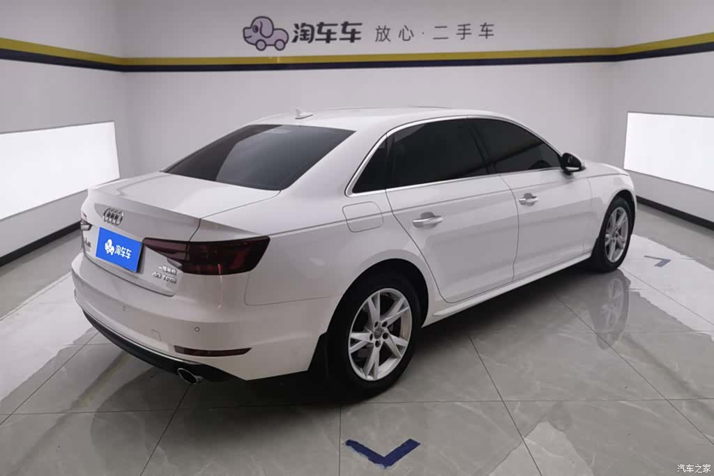 Audi A4L, 2018 3