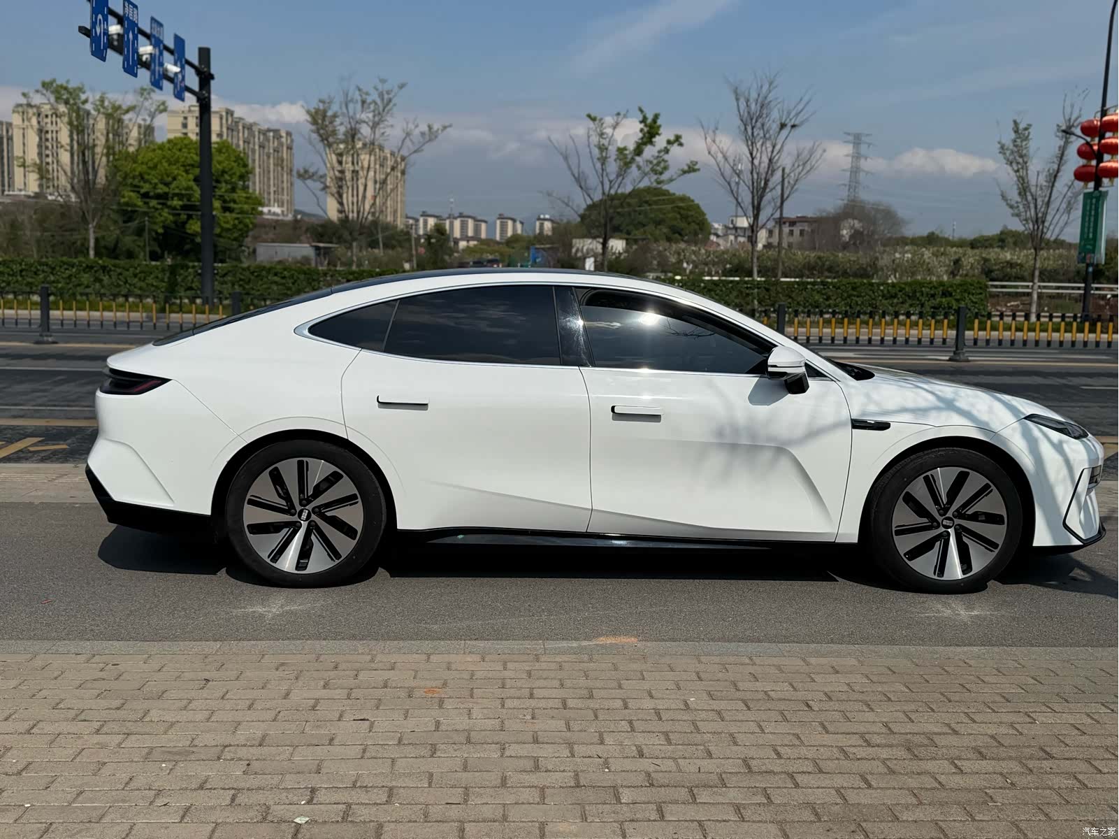 Geely E8, 2024 8