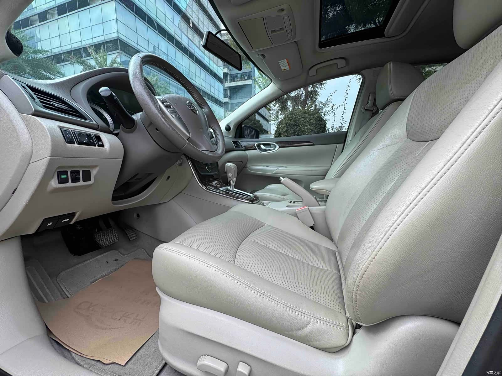 Nissan Sylphy, 2012 4