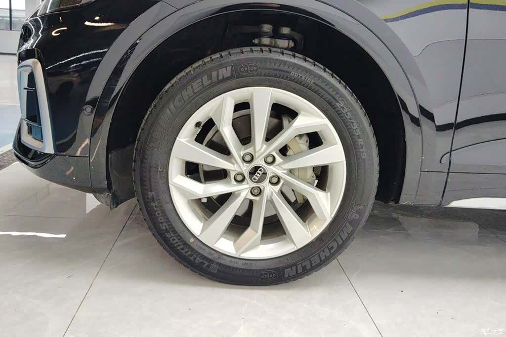 Audi Q5L, 2022 6