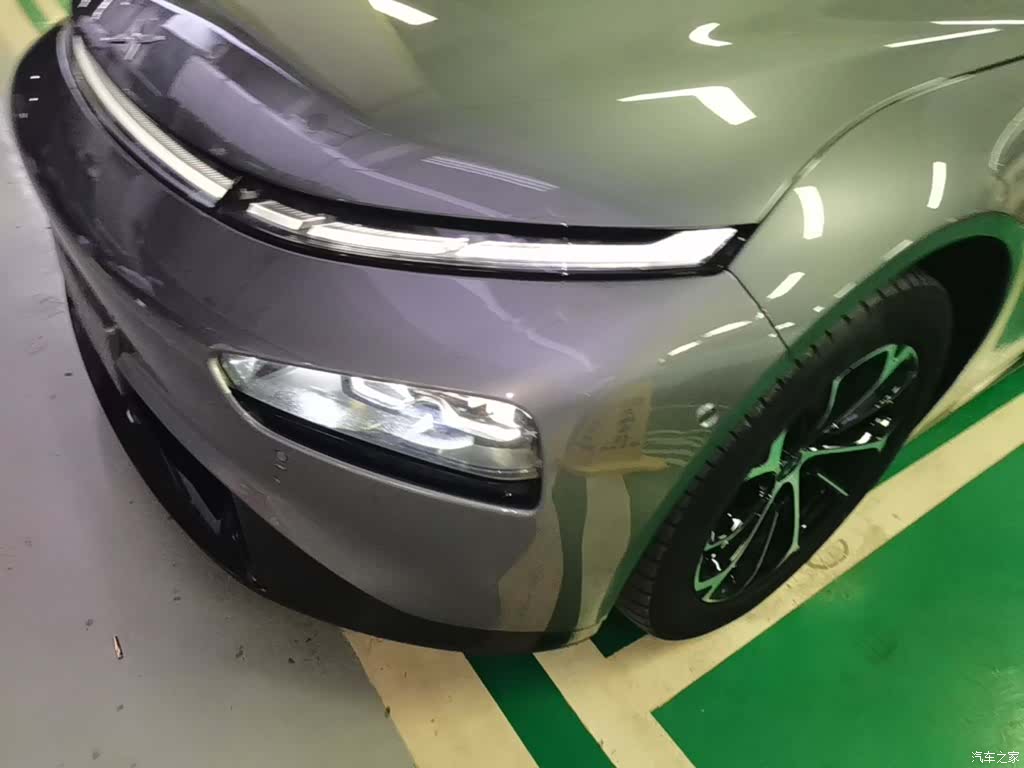 Xpeng P7, 2022 24