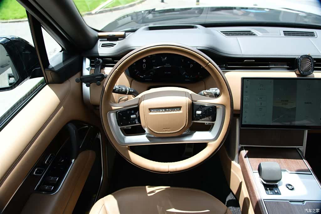 Land Rover Range Rover, 2024 17
