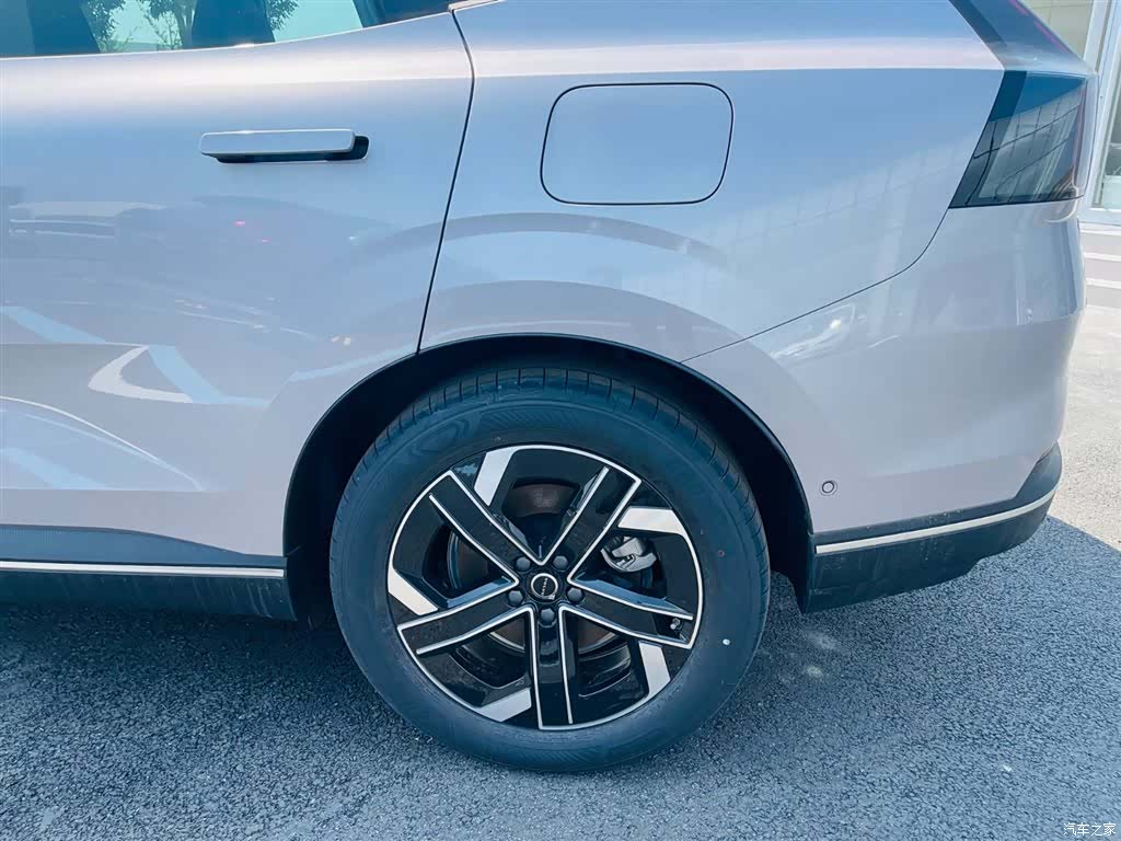 Volvo XC70, 2025 6