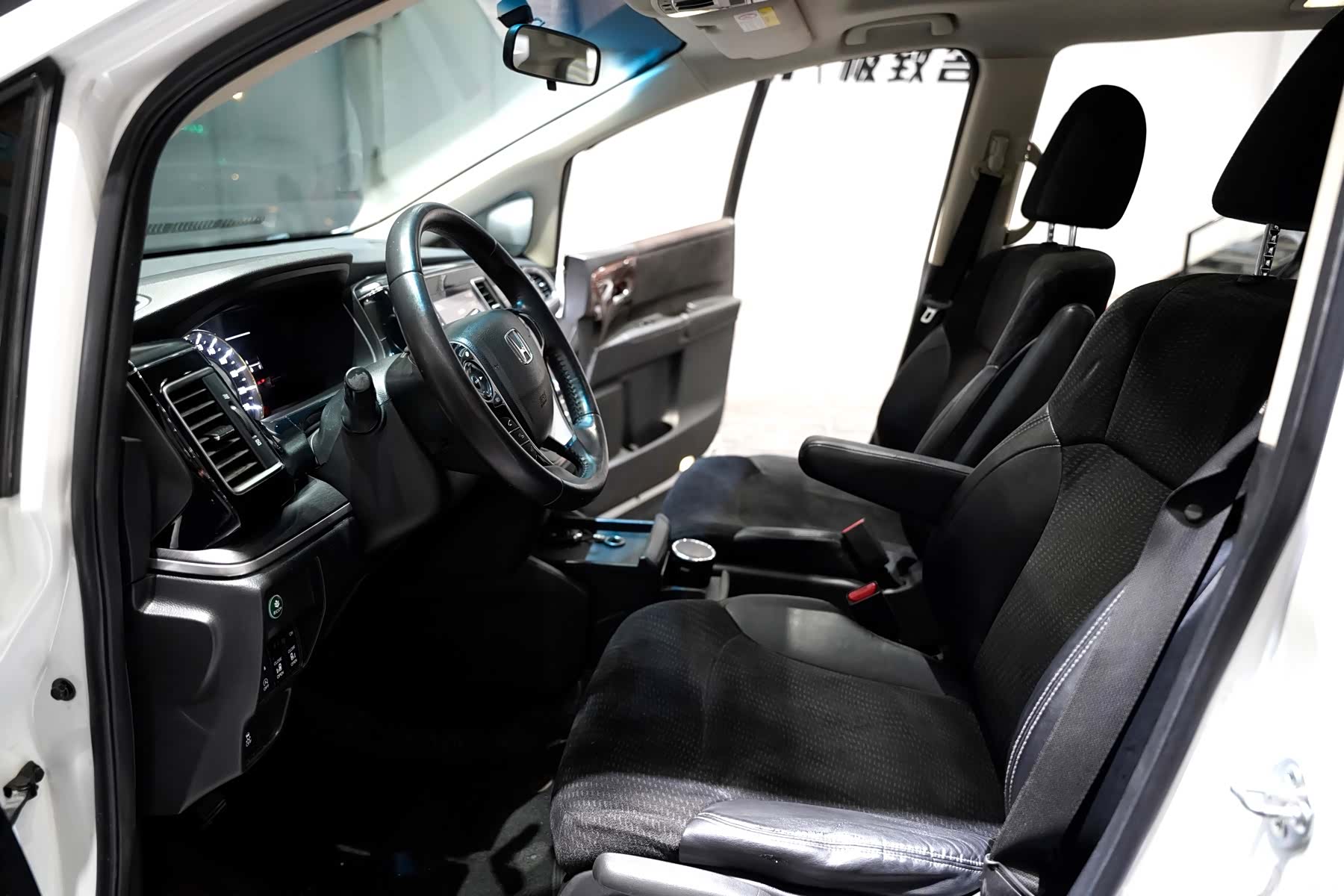 Honda Elysion, 2018 11