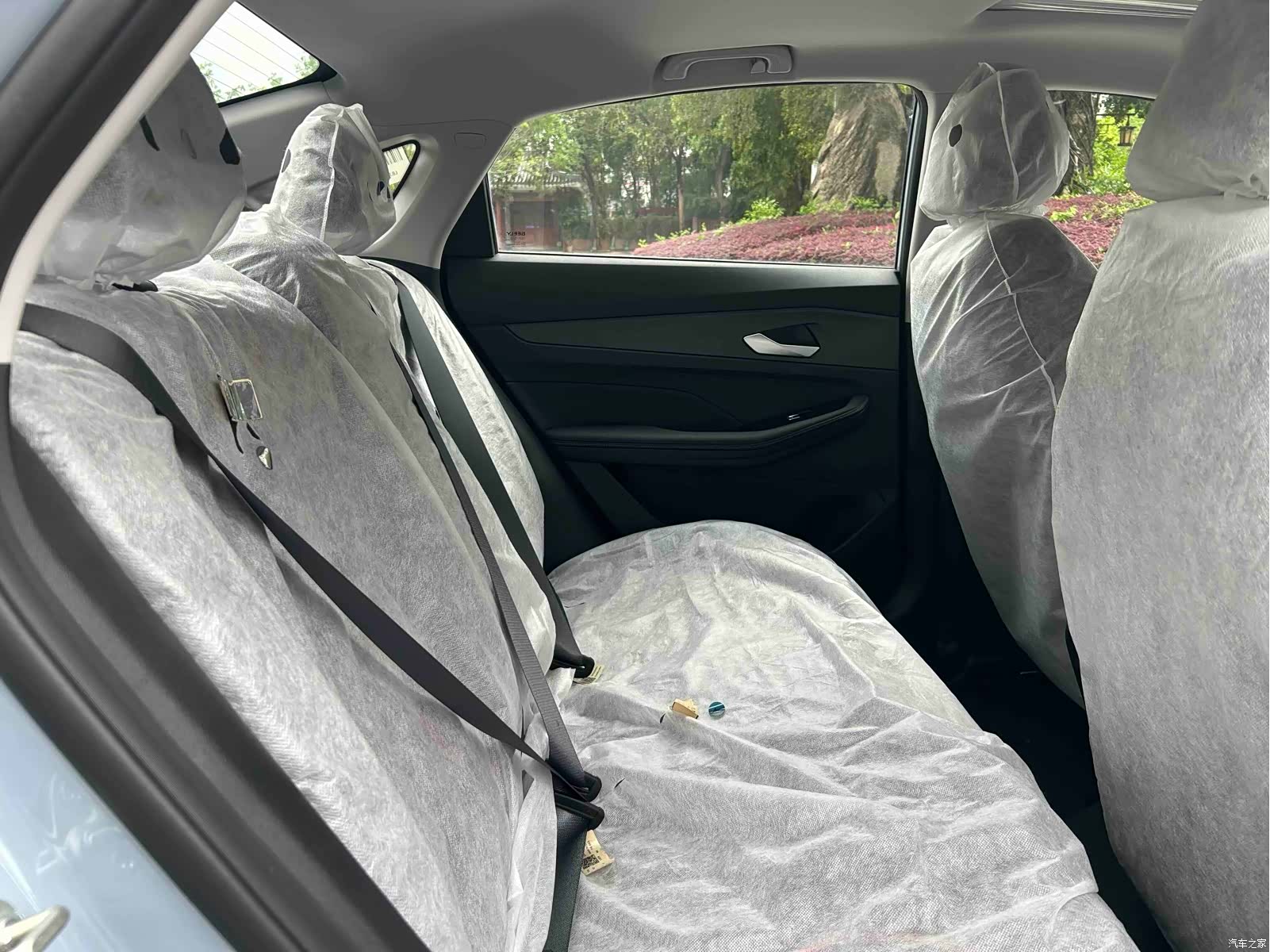 Geely Binray, 2026 6