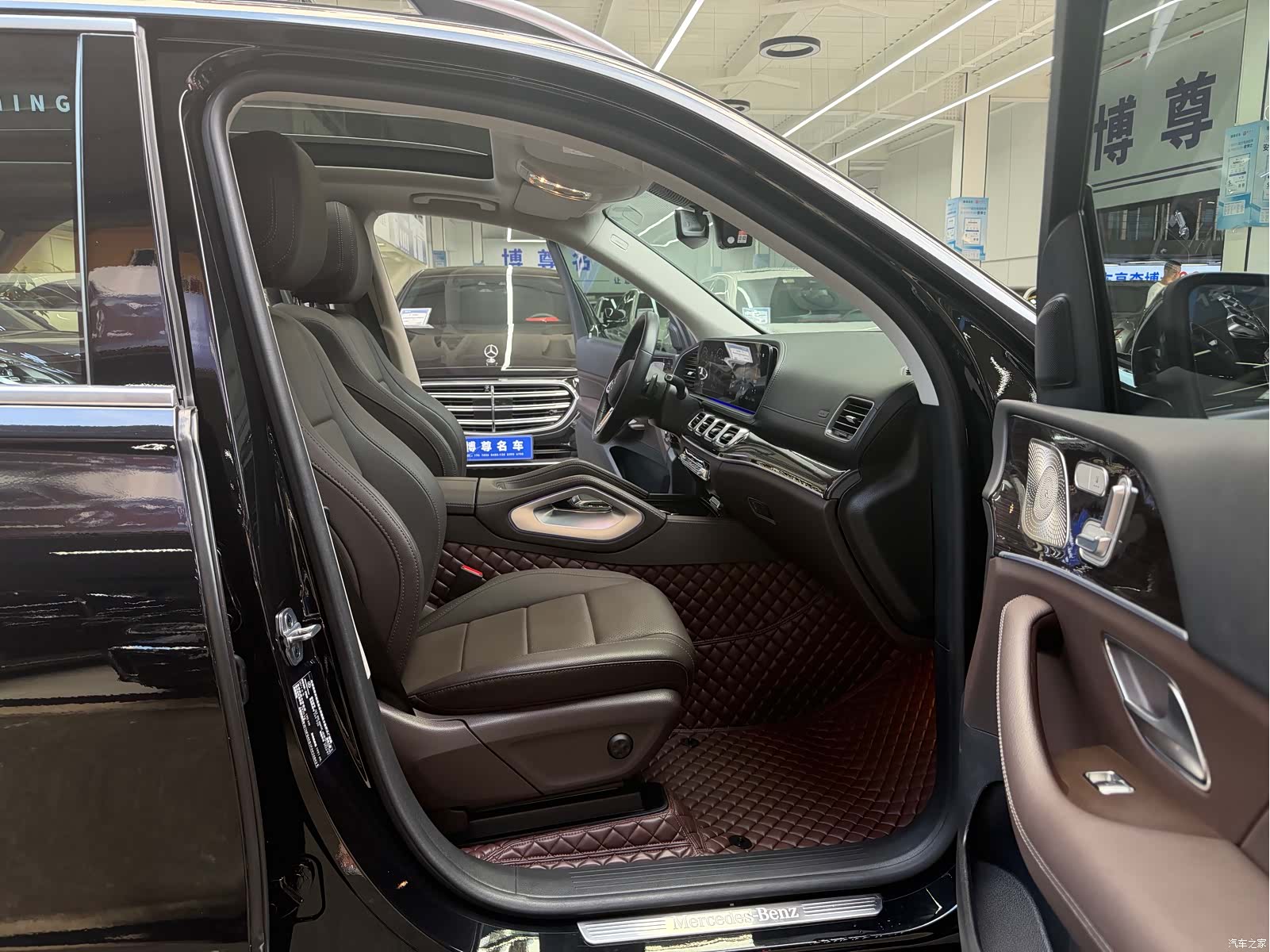 Mercedes-Benz GLE, 2023 15