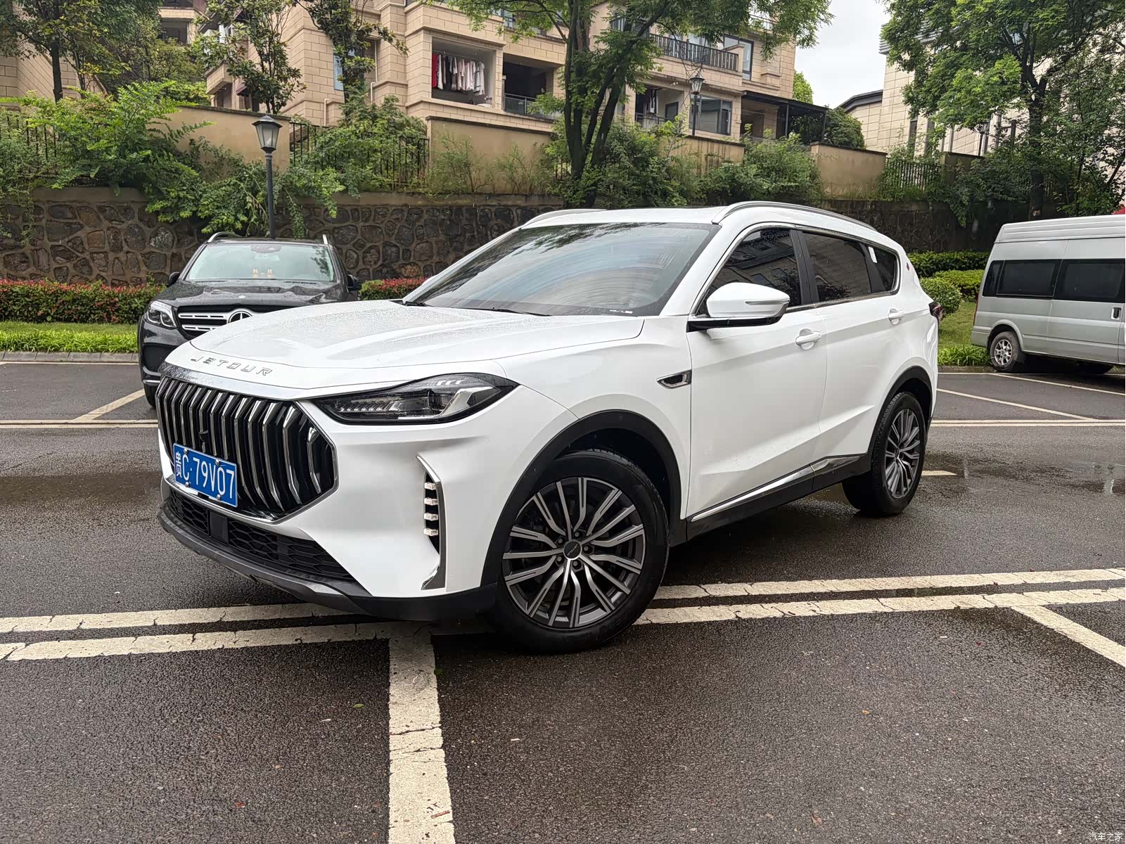 Jetour X70, 2023 3