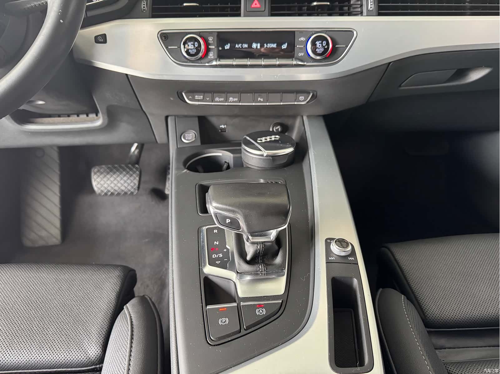 Audi A4L, 2021 9