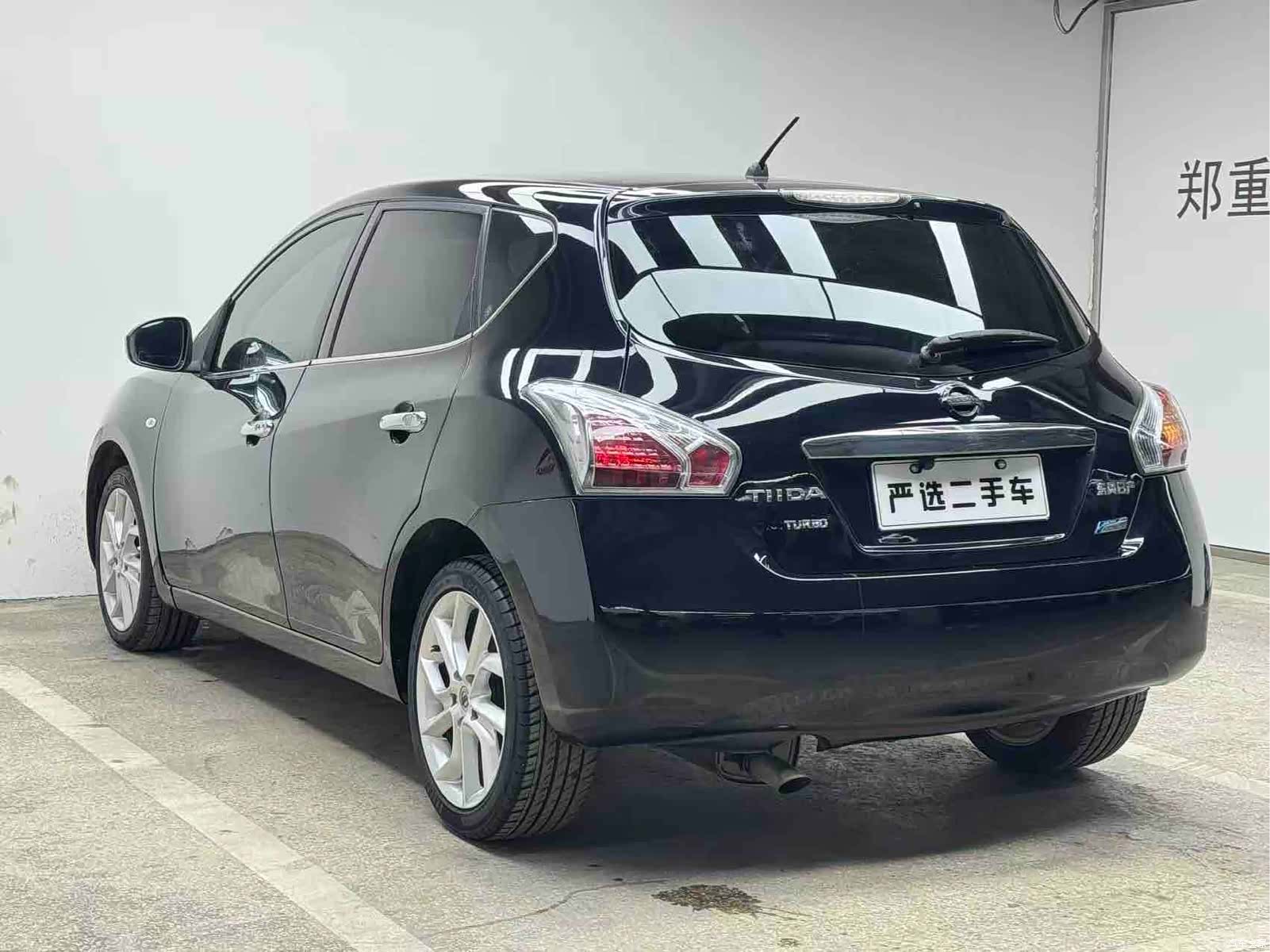 Nissan Tiida, 2012 6
