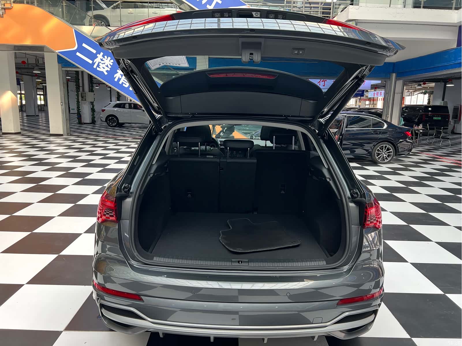 Audi Q3, 2022 15