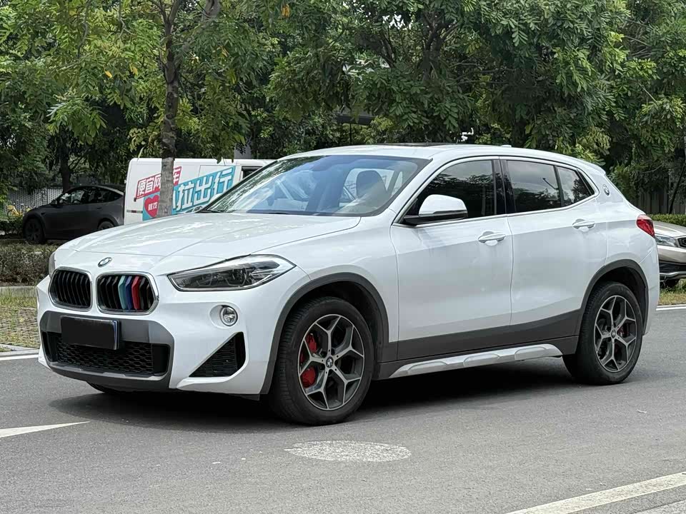 BMW X2