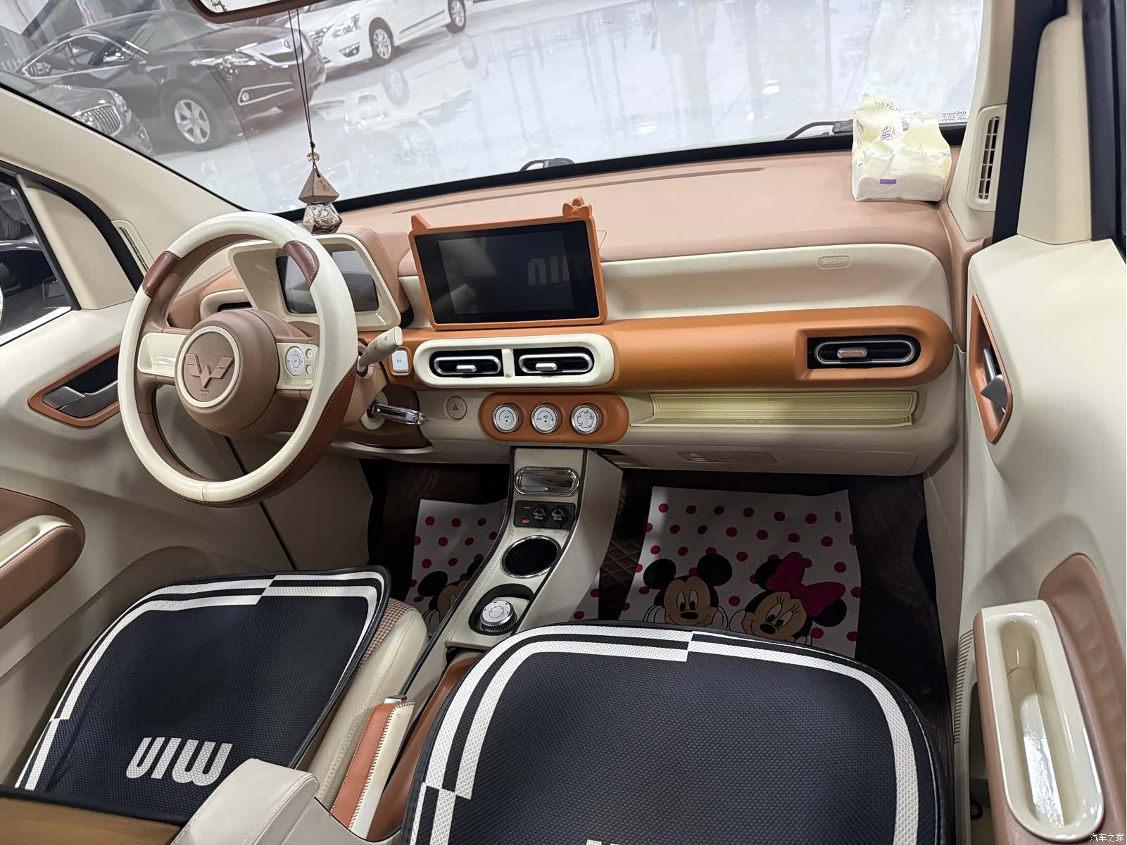 Wuling MINIEV, 2024 все фото