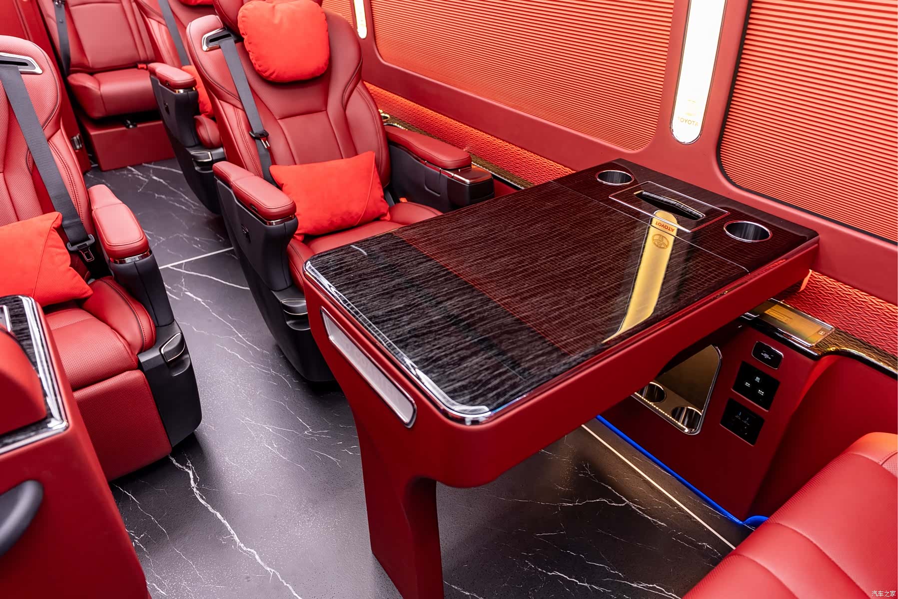 Toyota Coaster, 2025 12