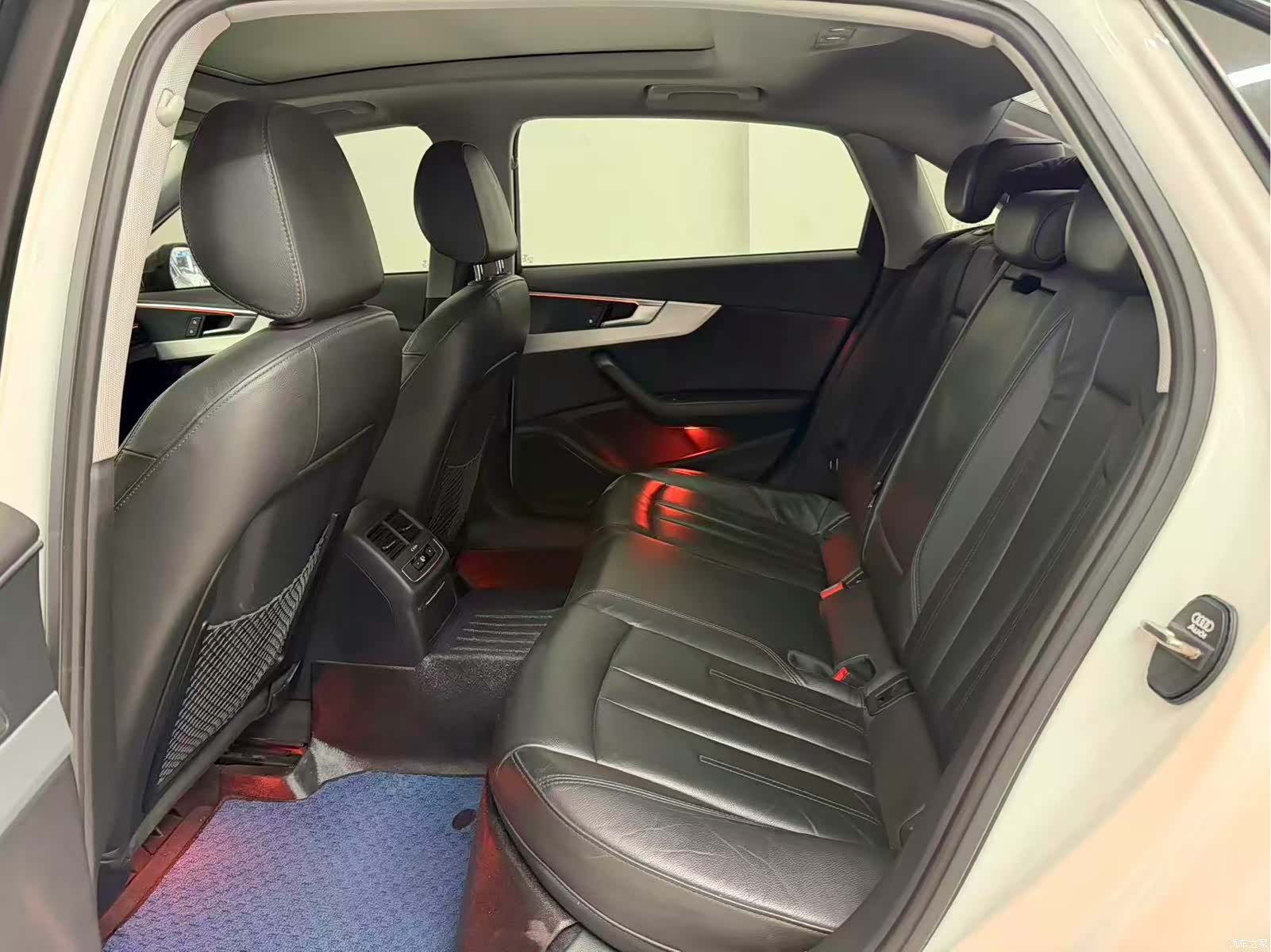 Audi A4L, 2019 4