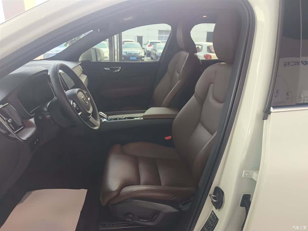 Volvo XC60, 2024 15