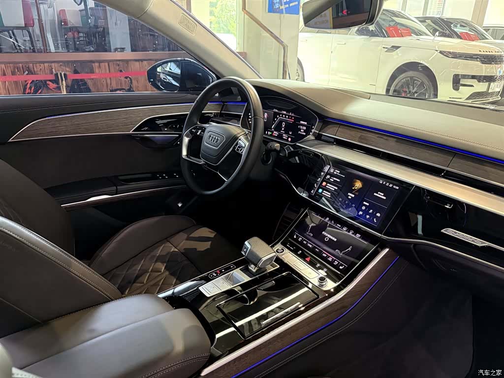 Audi A8L, 2024 23