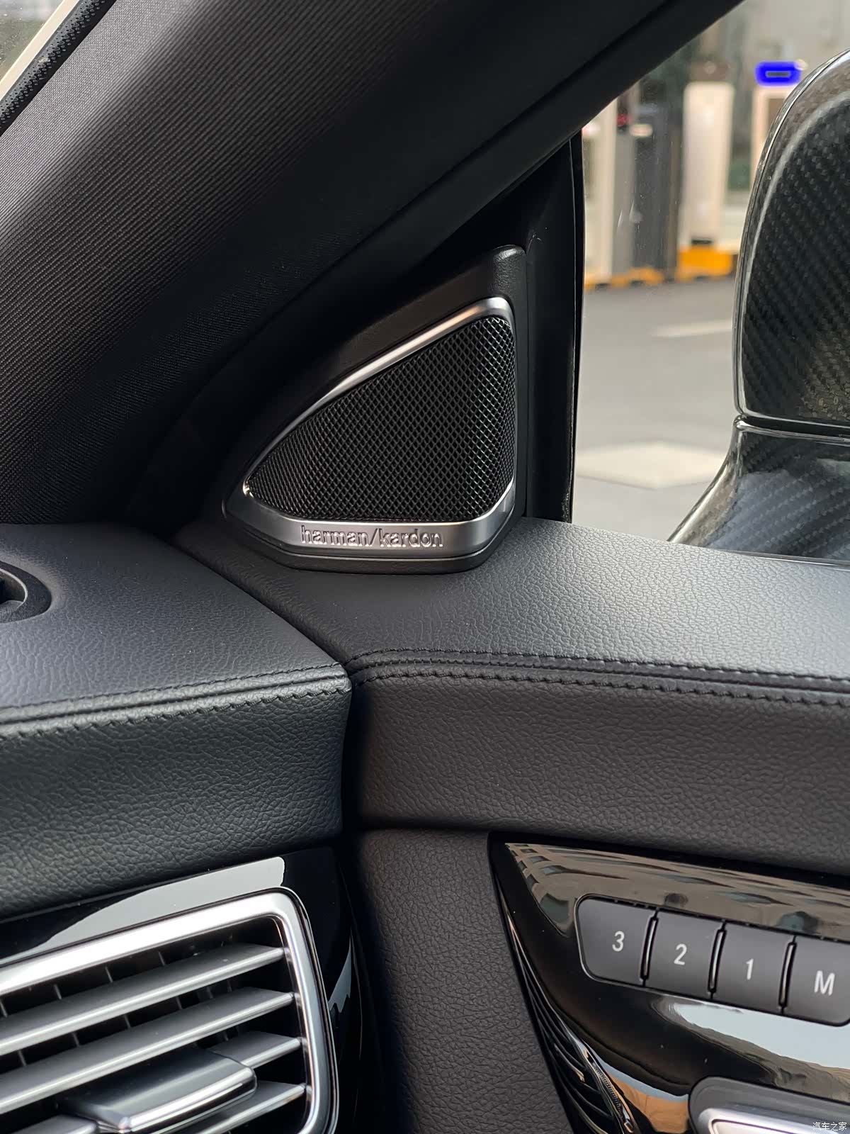 Mercedes-Benz CLS, 2015 30