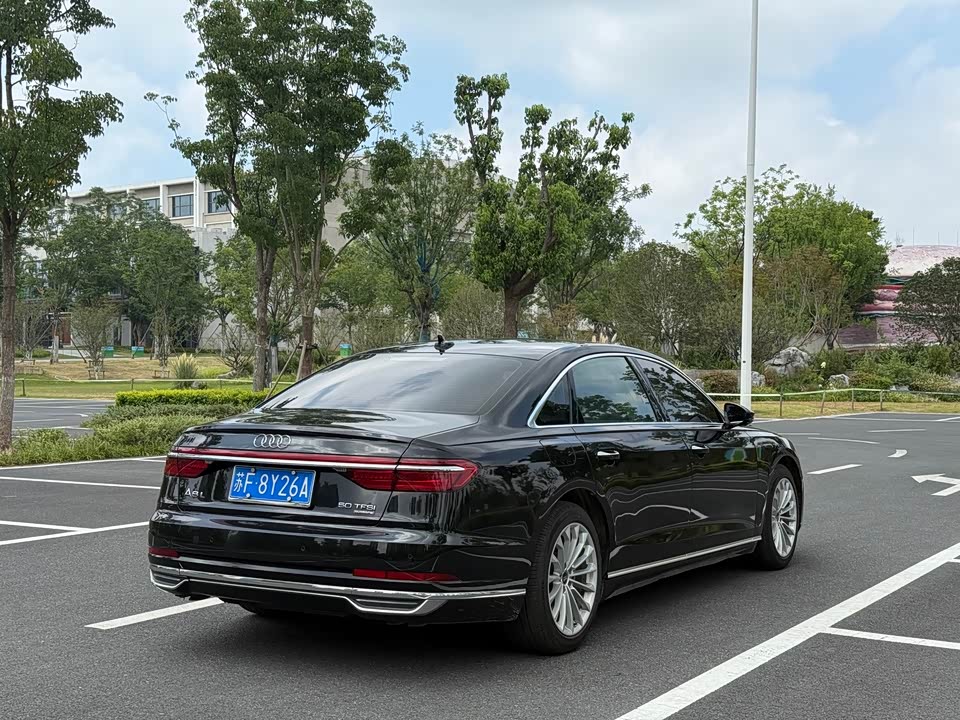 Audi A8