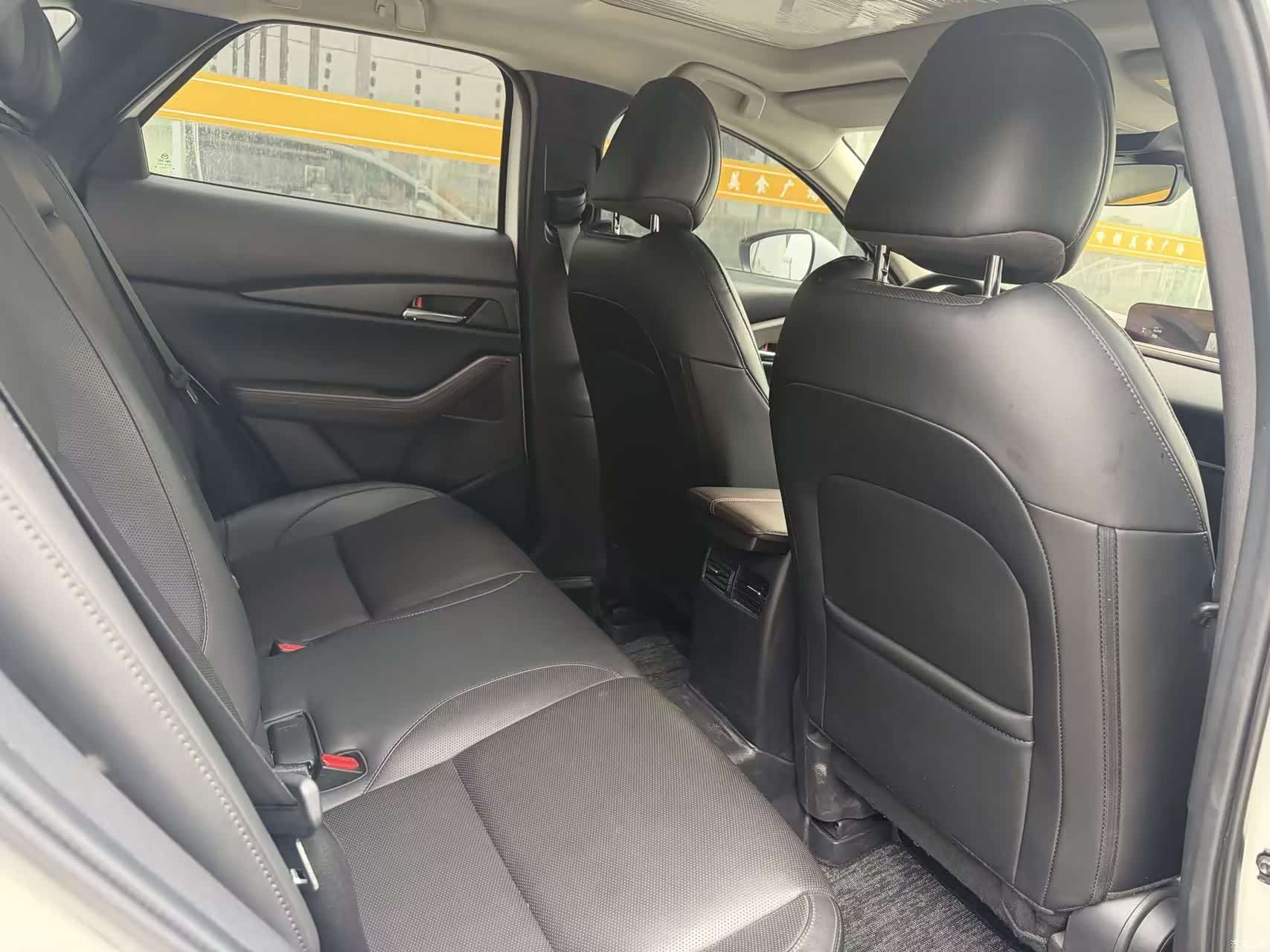 Mazda CX-30, 2021 11