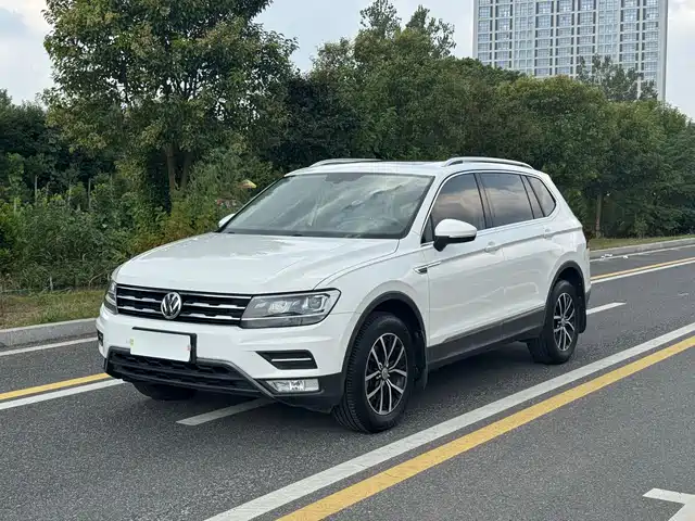 Volkswagen Tiguan L 2017 — купить из Китая под заказ
