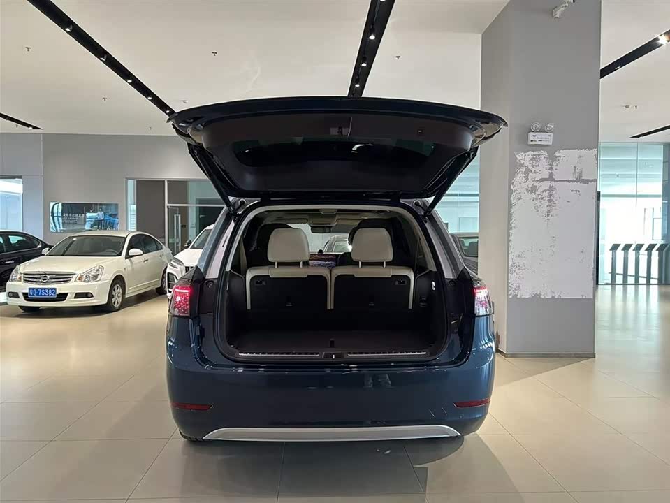 AITO Ask the world M9