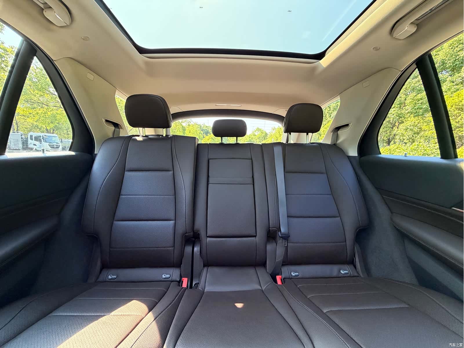 Mercedes-Benz GLE, 2019 23