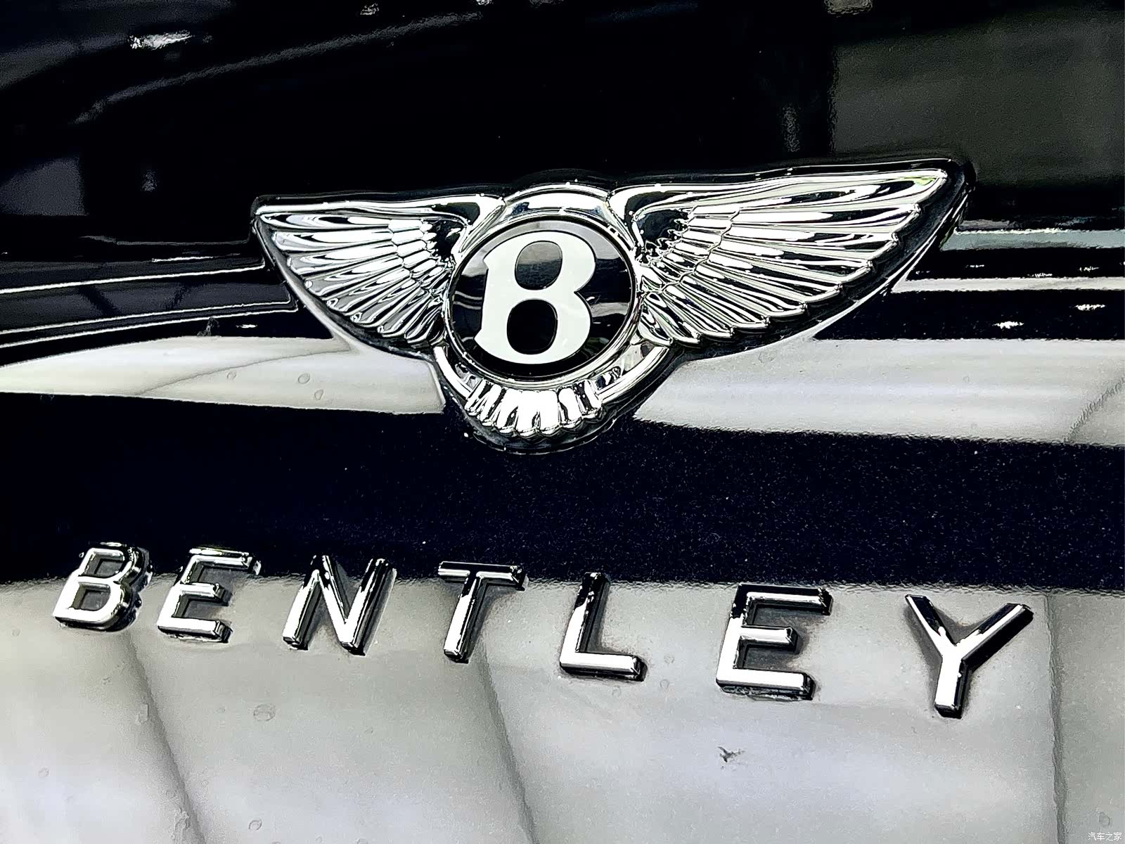 Bentley Bentayga, 2021 15