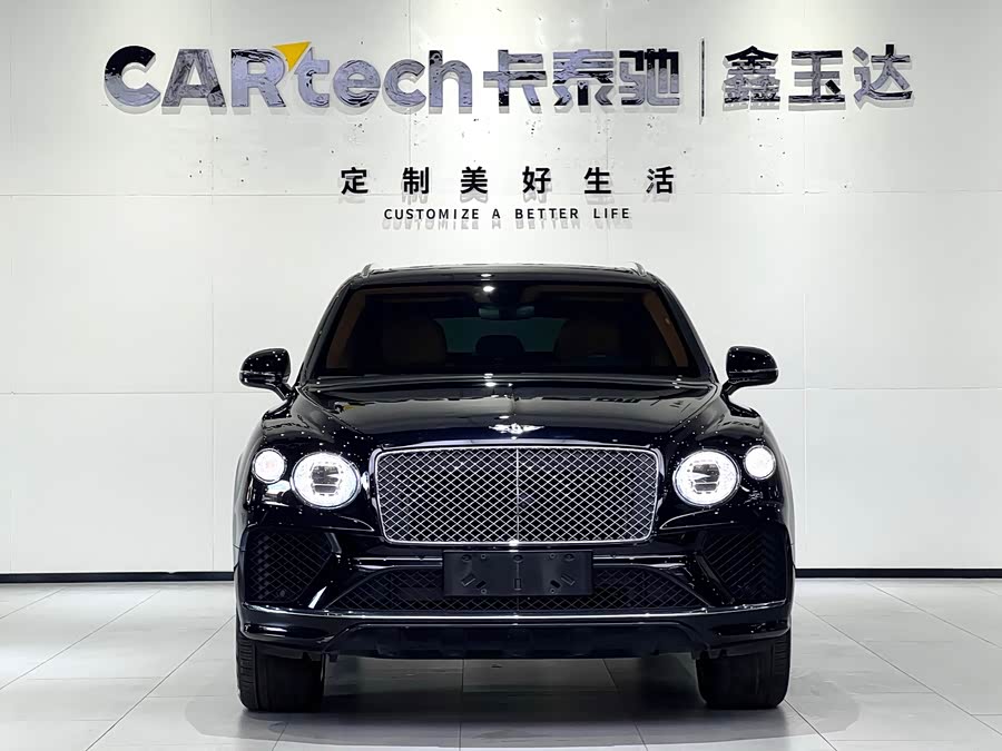 Bentley Bentayga 2021, фото 2