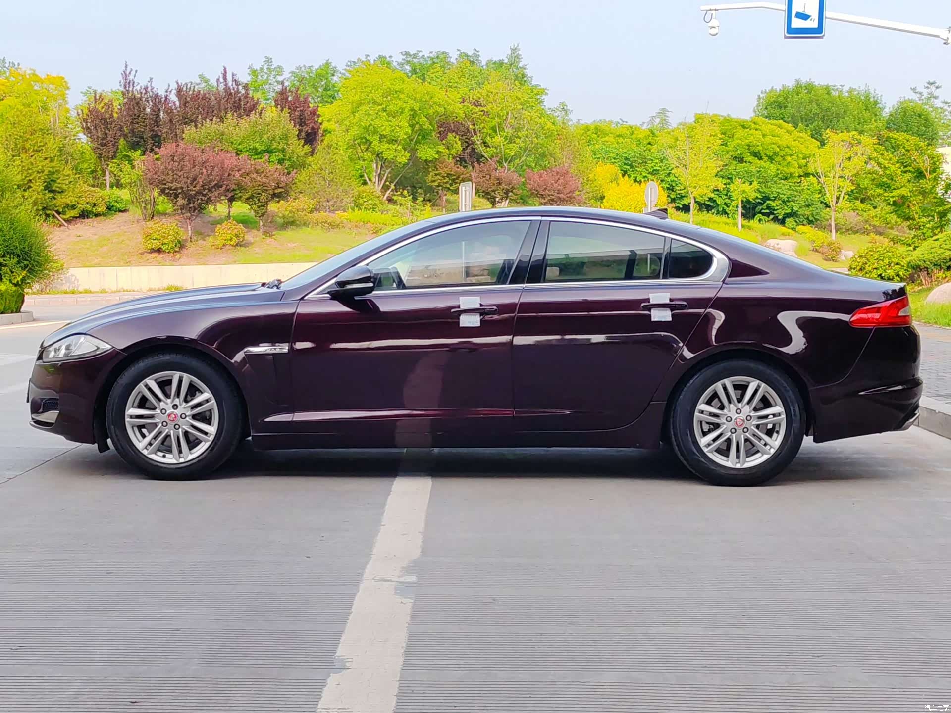 Jaguar XF, 2015 12