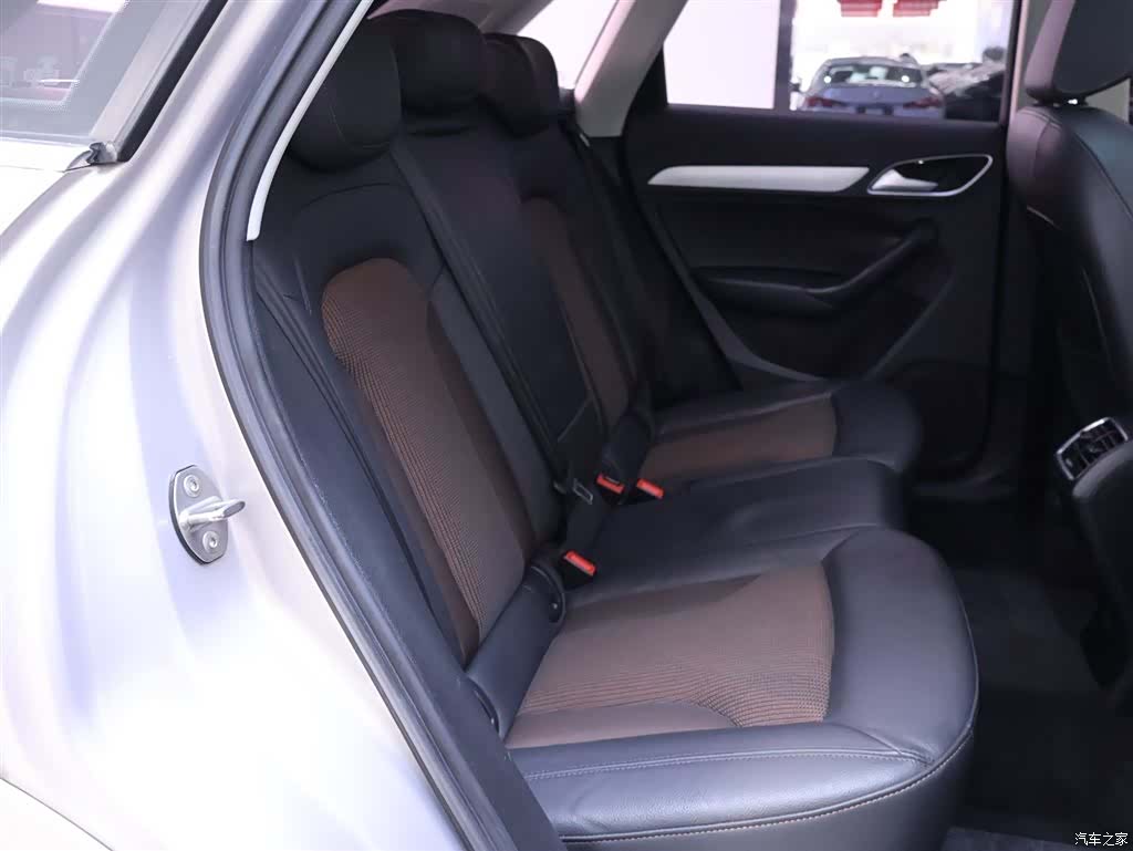 Audi Q3, 2019 21
