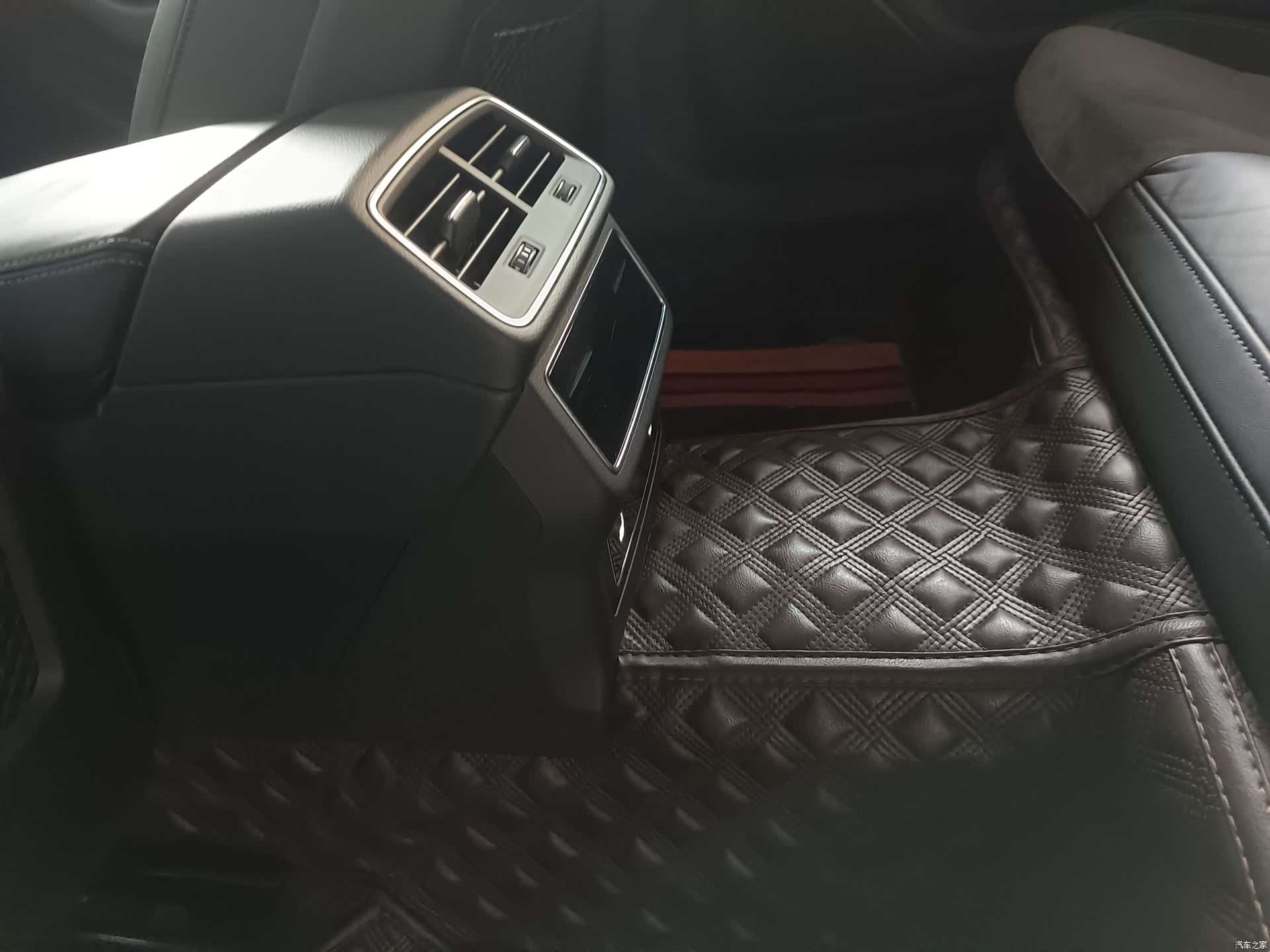 Audi A6L, 2020 14