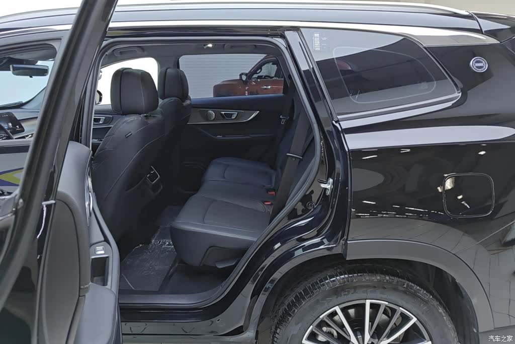 Chery Tiggo 8, 2024 11