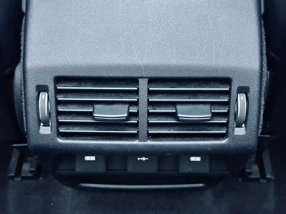 Land Rover Discover sources for sports