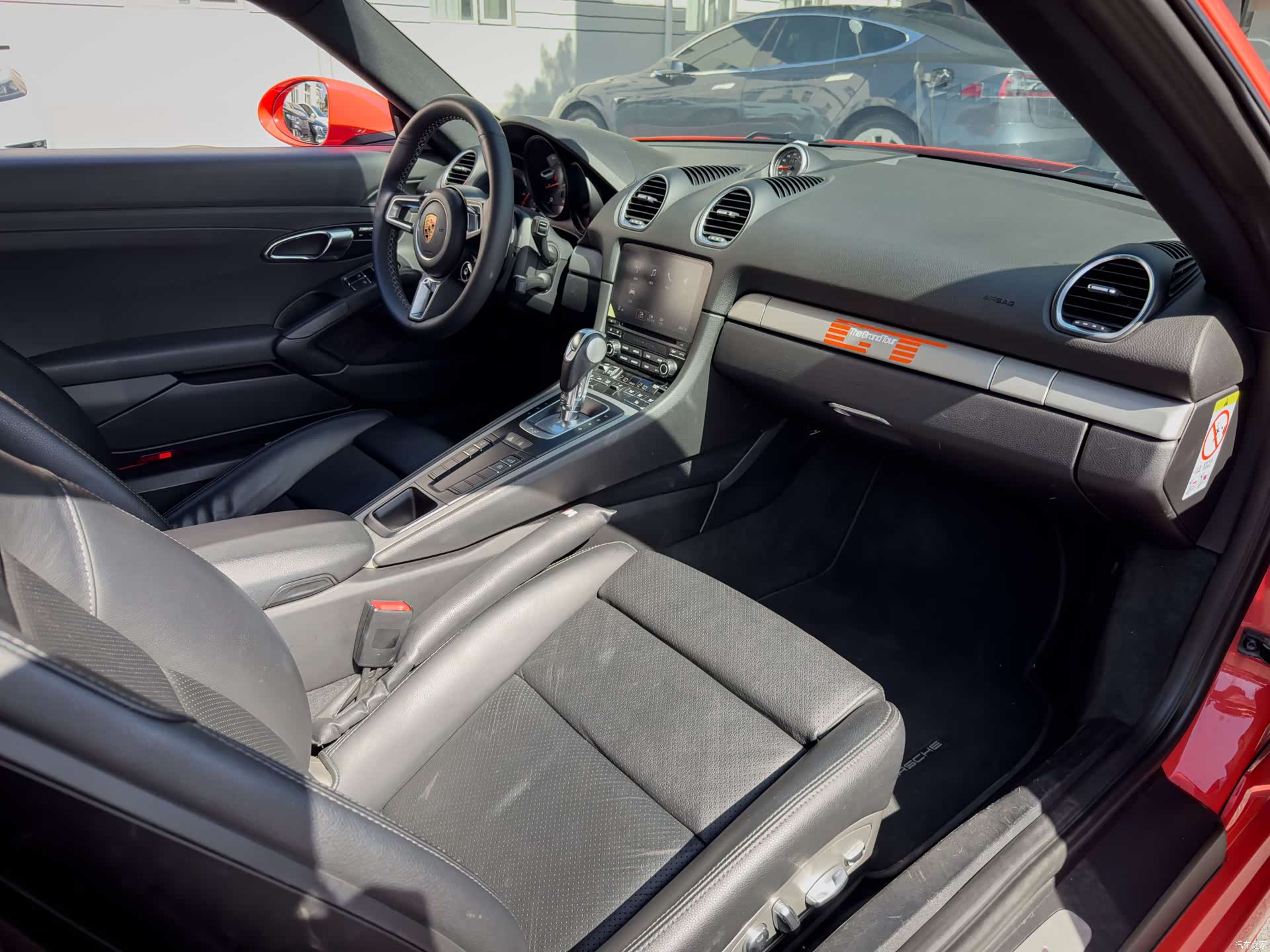 Porsche Cayman, 2017 11