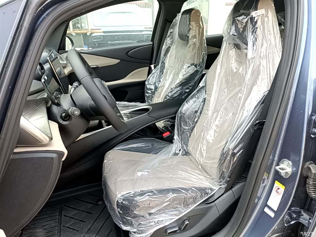 BYD Dolphin, 2026 15