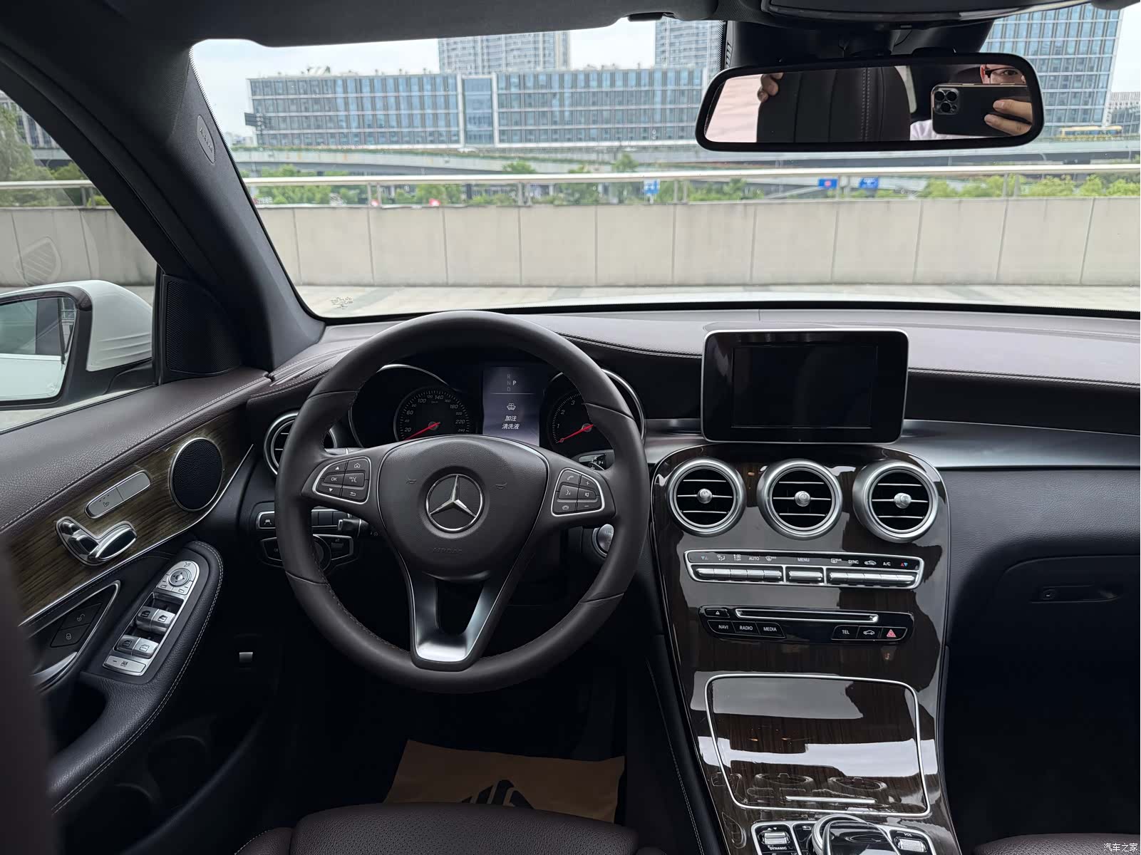 Mercedes-Benz GLC, 2017 11