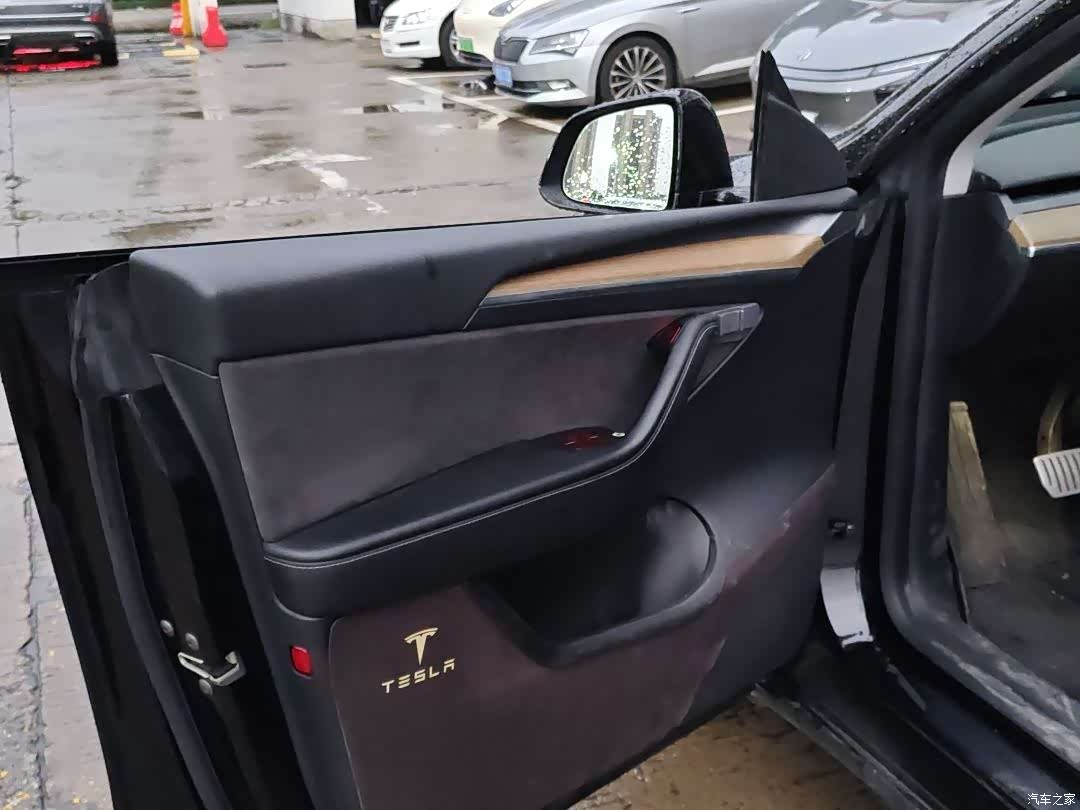 Tesla Model Y, 2022 8