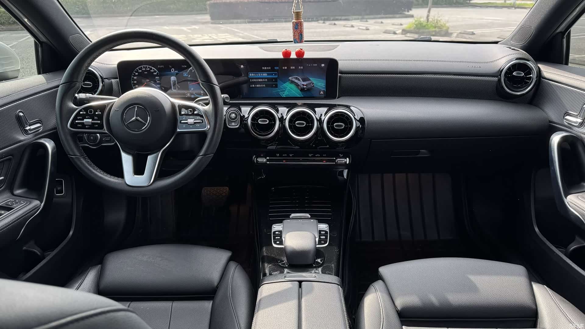 Mercedes-Benz A-Class, 2019 8