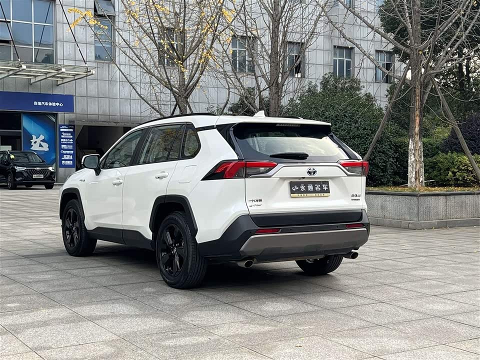 Toyota RAV4 Rongfang