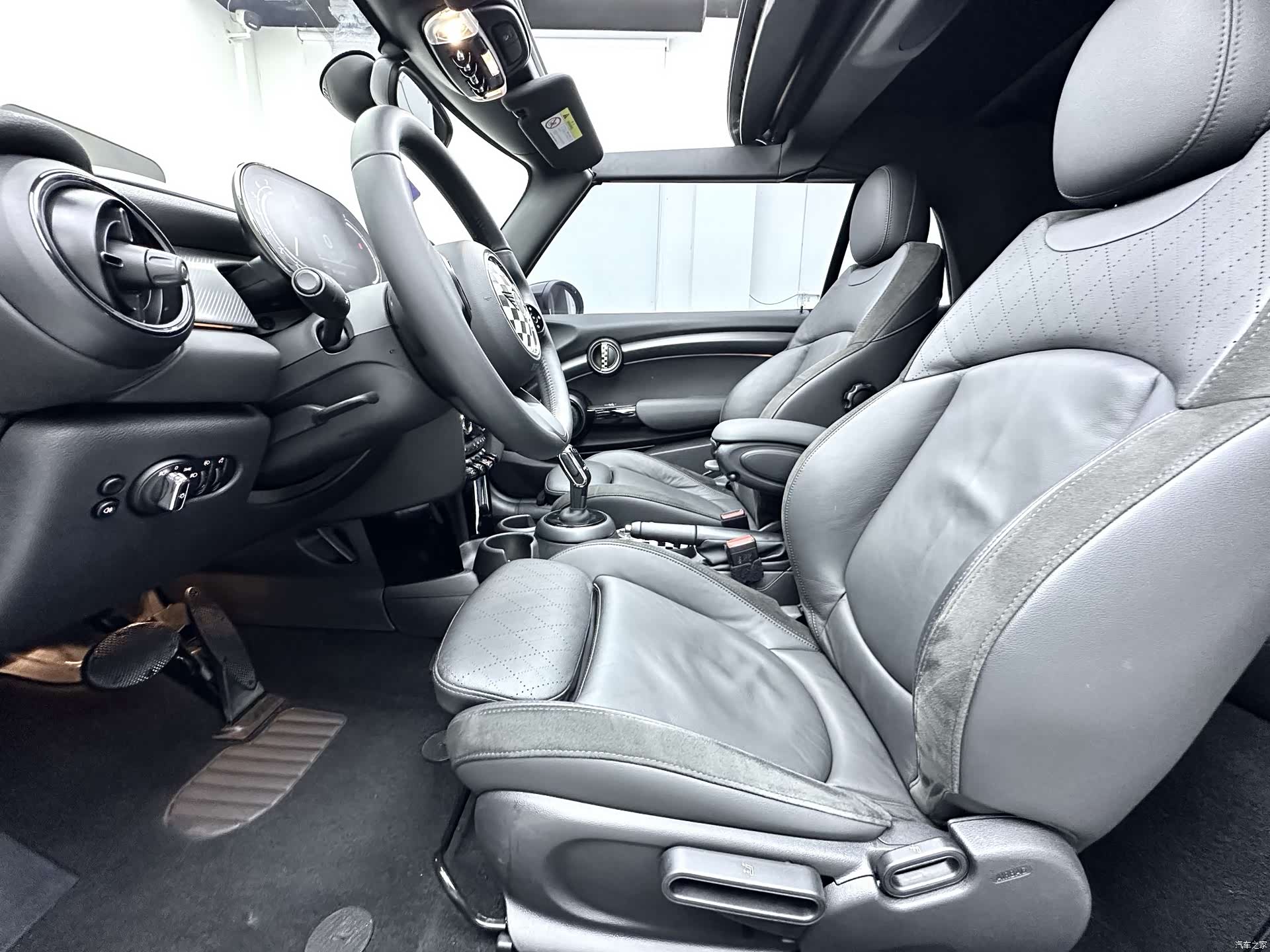 Mini Cooper, 2023 8