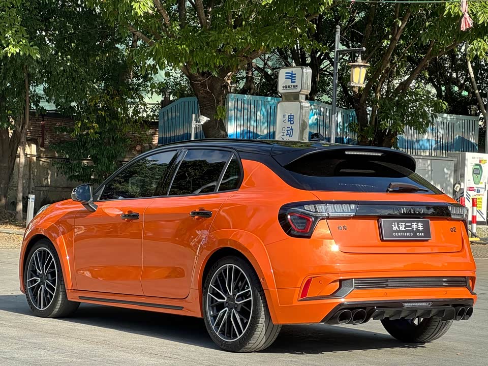 Lynk & Co 02 Hatchback