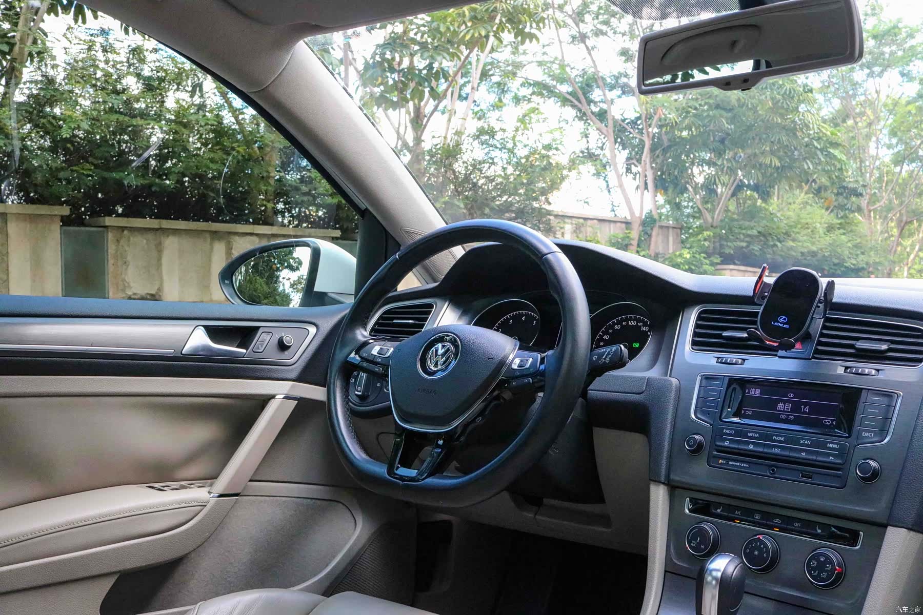 Volkswagen Golf, 2014 6