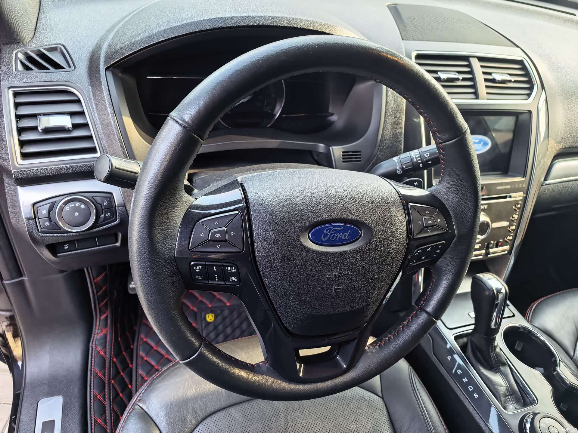 Ford Explorer, 2018 9